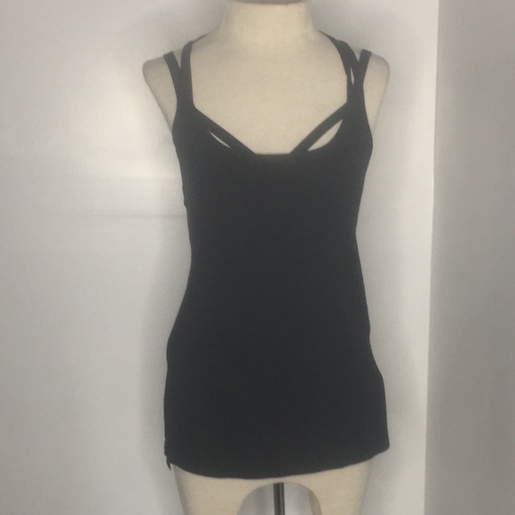 Atlanta strapy tank with built in bra - Picture 1 of 8